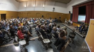 Unes 200 persones van presenciar la presentació