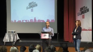 Durant l'acte van anar intervenint tots els membres de la llista