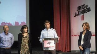 Durant l'acte van anar intervenint tots els membres de la llista