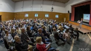 Durant l'acte van anar intervenint tots els membres de la llista