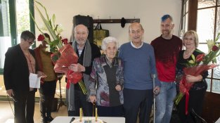 Després de la missa en record dels difunts, la celebració es va traslladar a la Societat