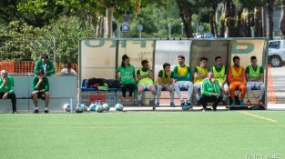 L'equip es va acomiadar de l'afició amb mostres d'agraïment