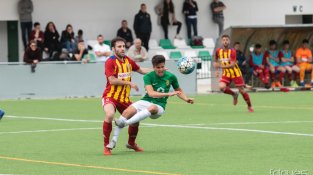 L'equip es va acomiadar de l'afició amb mostres d'agraïment