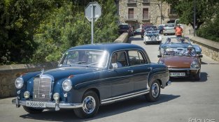 Els cotxes van fer una ruta per la contrada