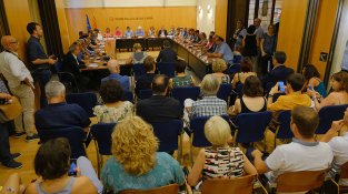 La sala del Consell Comarcal es va omplir