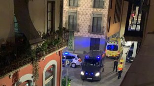 Punt calent de la baralla aquesta nit a la Plaça de l'Ajuntament