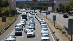 Aspecte de l'Ap7 en les proximitats al peatge de la Jonquera aquest matí
