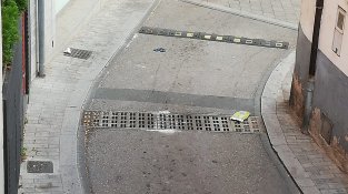 Imatge del carrer Sant Miquel de la Jonquera el passat divendres 30 d'agost