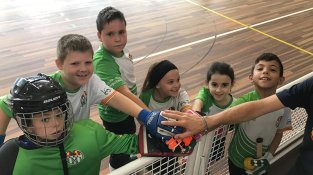 El prebenjamí va disputar un triangular amistós a Figueres