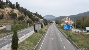 L'autopista porta més de 24 hores deserta