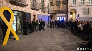 La plaça de l'Ajuntament, de gom a gom