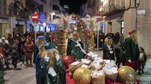 La cavalcada de la Jonquera va aplegar centenars de persones