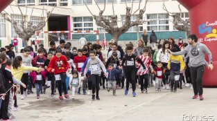 Petits i grans van córrer per la causa solidària