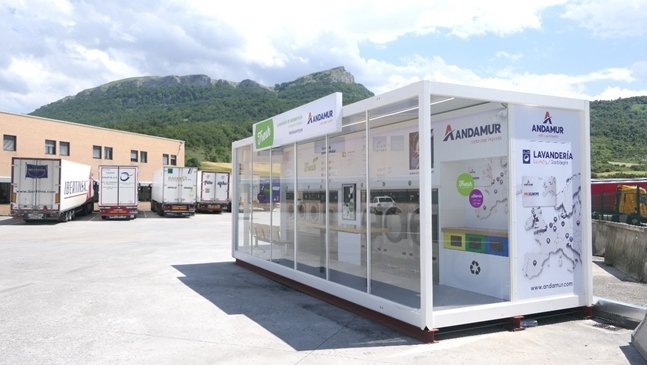 El punt té un terminal de servei per als clients