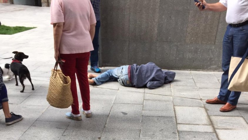 La imatge del veí ferit que es va fer viral