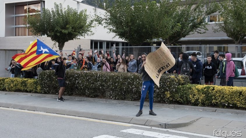 Aquest matí els que s'han mobilitzat són els alumnes de l'institut