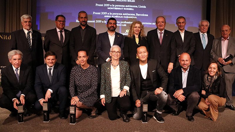 Escudero, a baix a l'esquerra, amb la resta de guardonats