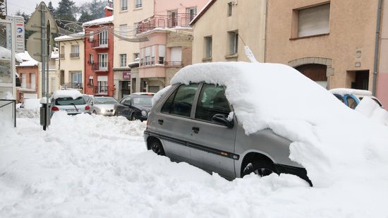 Aquest dimarts els alumnes del Portús ja no han anat a l'escola, i els de la Jonquera n'han sortit abans