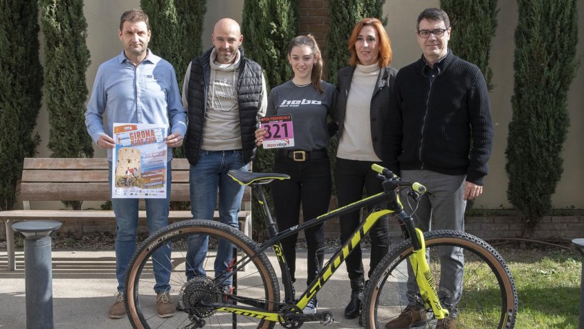 Ahir al matí es va fer la presentació oficial als Porxos de Can Laporta