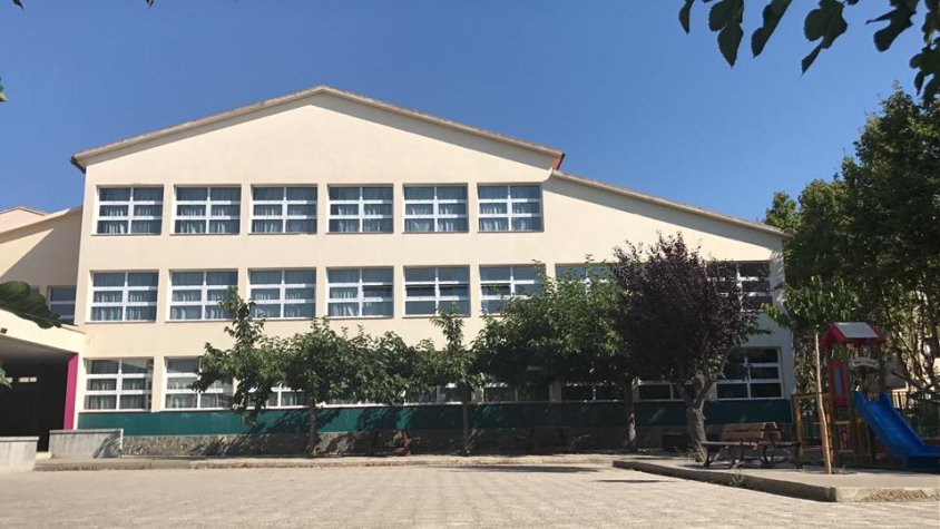 En els últims cent anys hi han passat milers d'alumnes i professors