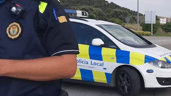 Patrulla de la Policia Local en una imatge d'arxiu.