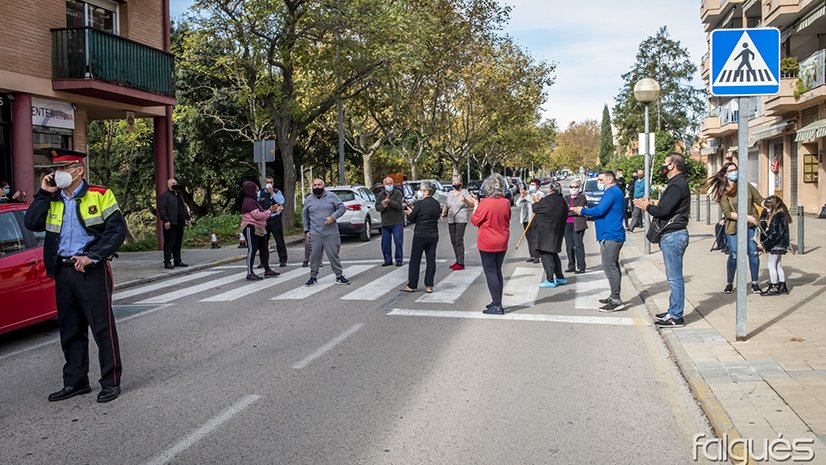 El carrer va estar tallat unes 3 hores