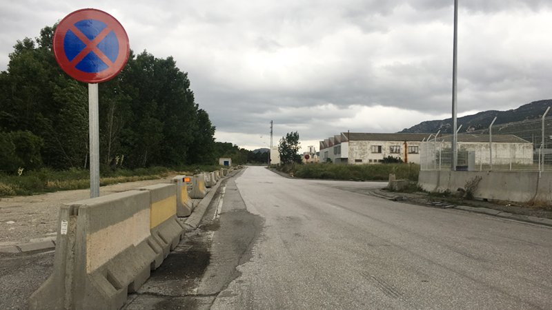 Els negocis actuals es mantindran, però només hi haurà un accés