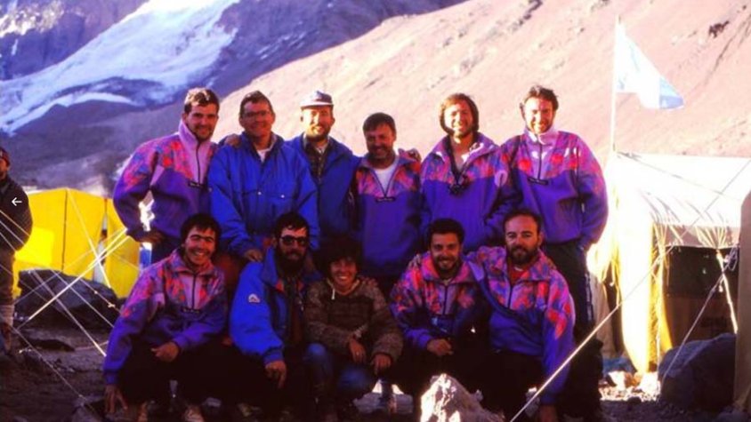 Foto de grup dels expedicionaris que van tocar el sostre americà