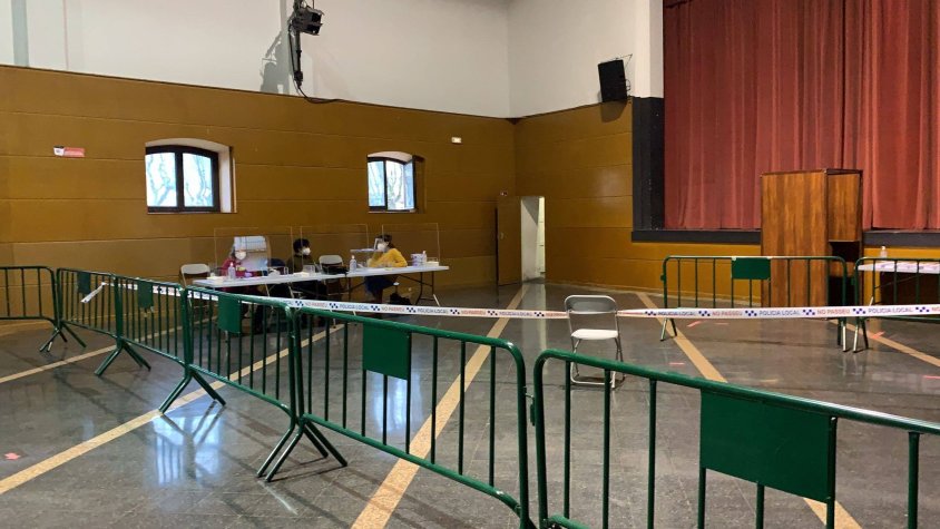 Punt de votació de la sala de la Societat de la Jonquera