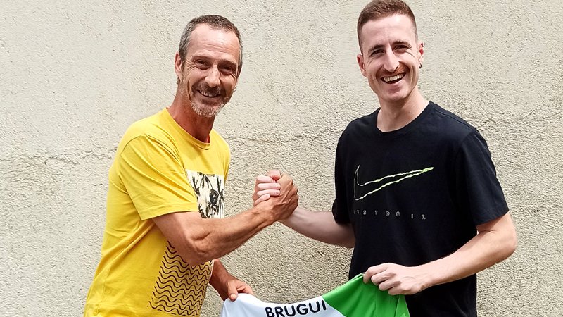 Brugat, a la dreta, amb el coordinador del club, Marcel Carreras (cliqueu per ampliar)