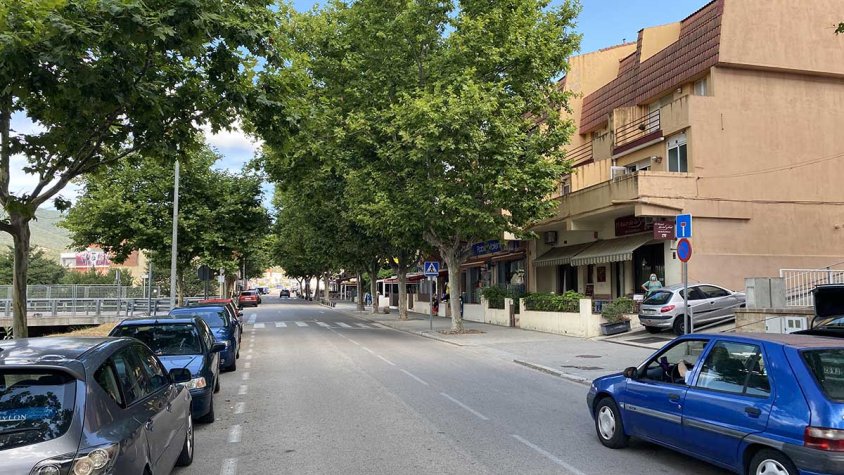 Detingut per conduir temeràriament i sense carnet quan es dirigia cap al Portús