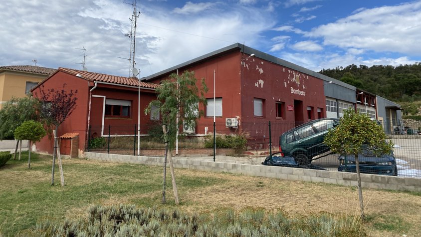 Parc de bombers de la Jonquera: crítiques a casa, satisfacció a Girona