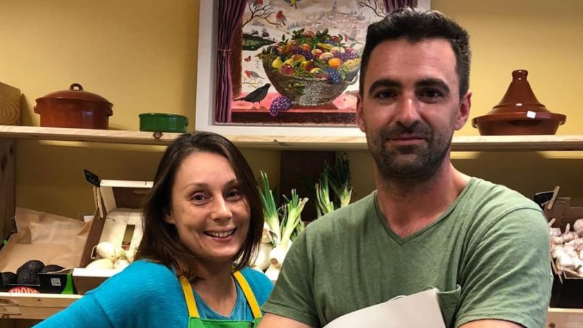 L'Emilie i en Víctor, al final d'un dia de treball