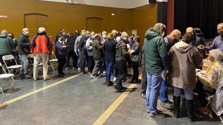 Una imatge de les votacions que es van realitzar el 10 de novembre