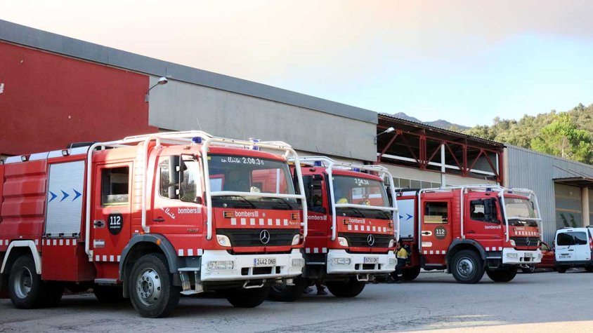 Detingut un bomber del parc de la Jonquera