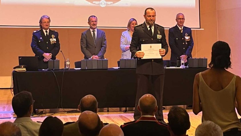 Distinció per al sergent en cap de la Policia Local de La Jonquera
