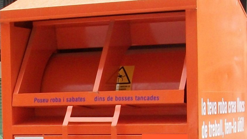 A la Jonquera hi ha un total de quatre contenidors (cliqueu per ampliar)