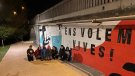 Així han preparat un grup de joves del poble el nou mural del parc d'en Lloveras