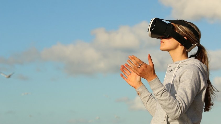 L'Ajuntament repartirà ulleres de realitat virtual entre les famílies empadronades al poble