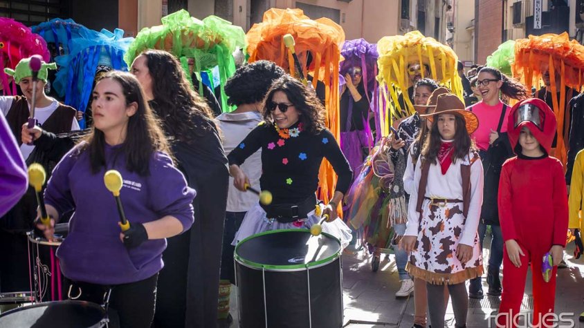 Els carrers jonquerencs es van omplir de colors