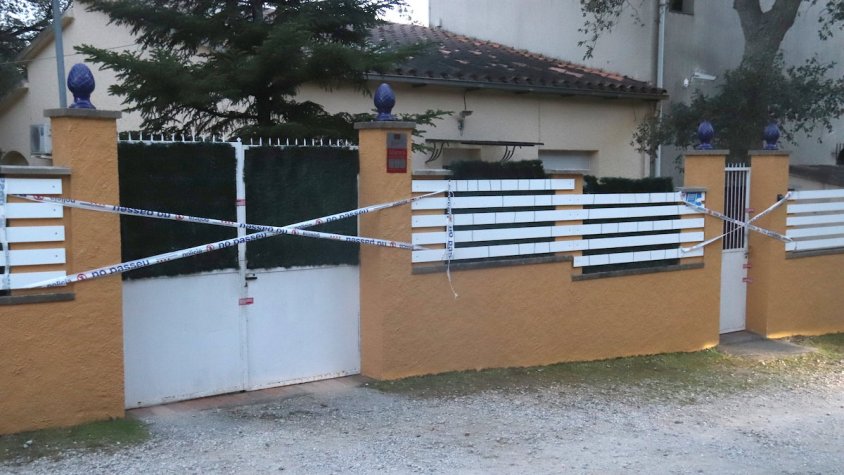 La casa en qüestió està a la carretera de la Jonquera
