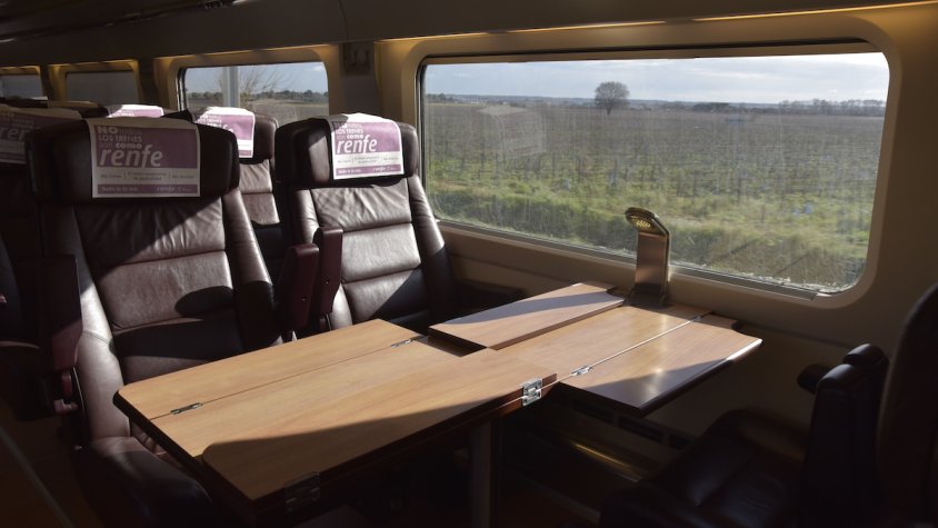 La Policia Nacional fa controls periòdics als trens