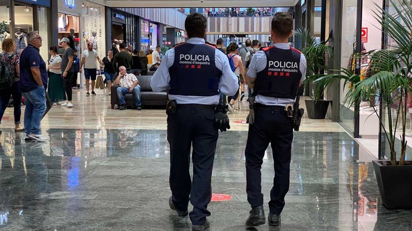 La policia intensifica la vigilància per Nadal a la Jonquera