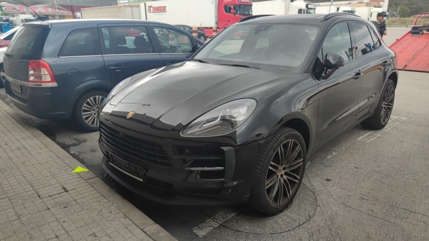 Una grua ha retirat el vehicle