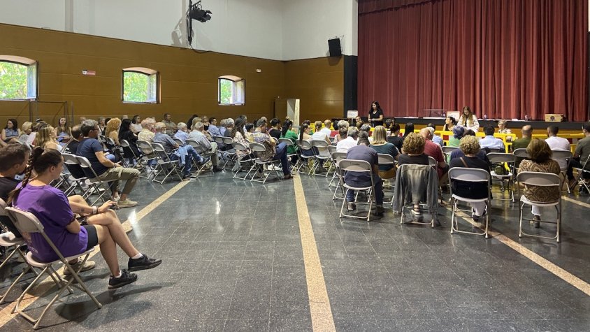 Recompte de vots a la sala de la Societat