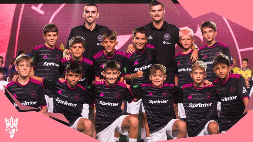 Díaz, amb tot l'equip Kunisports