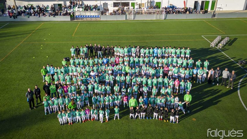 Foto de família de tots els jugadors i equip tècnic