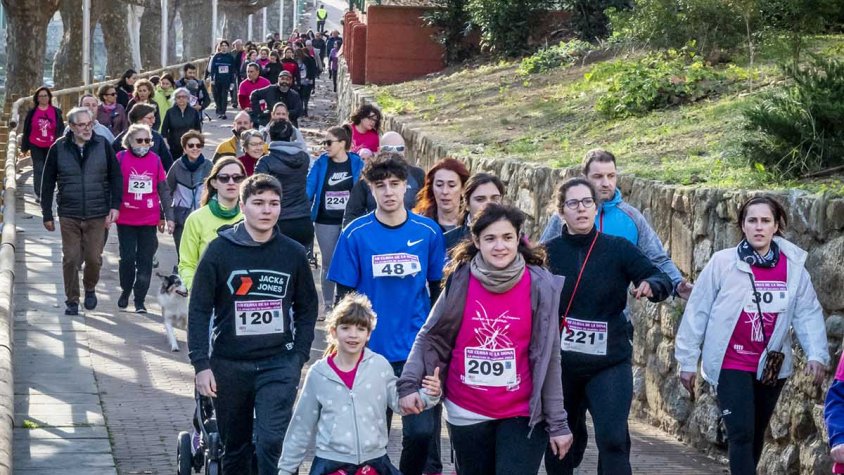 Desenes de persones ja feien la cursa caminant (imatge d'arxiu)