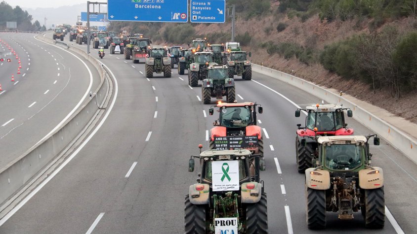 Ara mateix els tractors es dirigeixen cap a Barcelona
