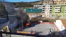 VÍDEO: Es crema un cotxe al carrer Major de la Jonquera